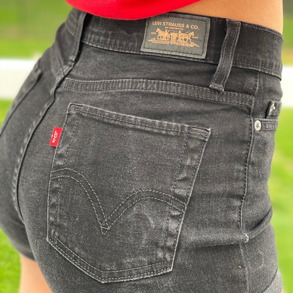 Black Levi Jean shorts